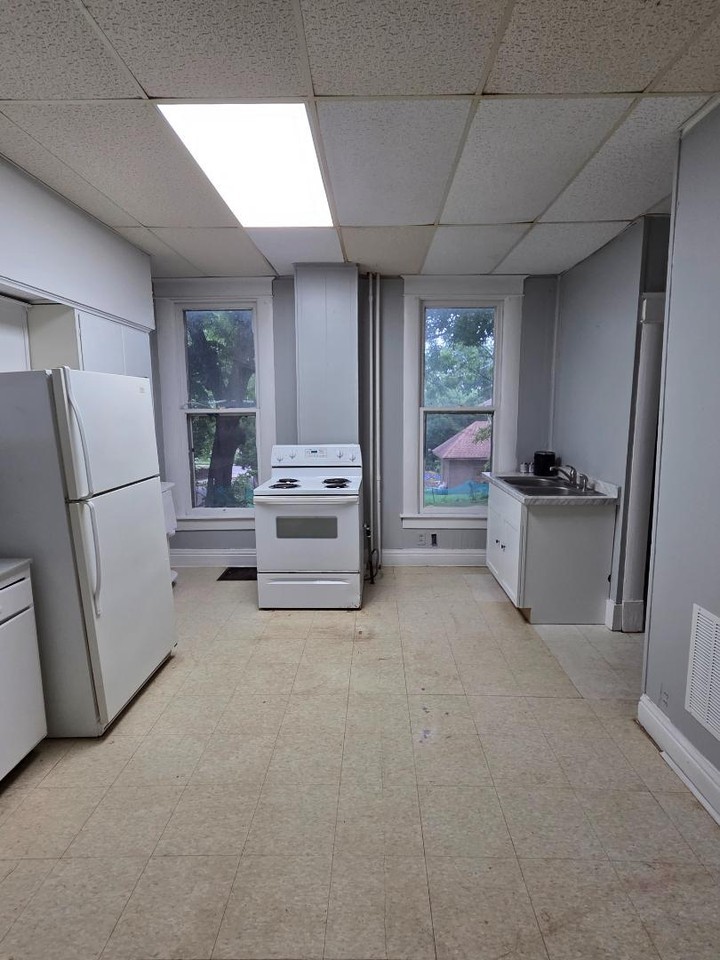 531 N 24th St (SAB Holdings, LLC) - Photo 2 of 2