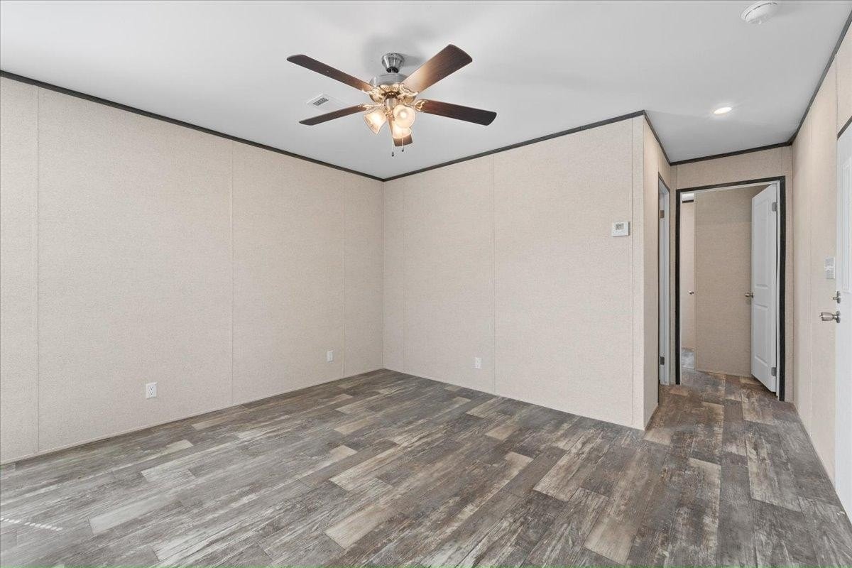 33 Tangerine Ave #33 - Photo 3 of 10