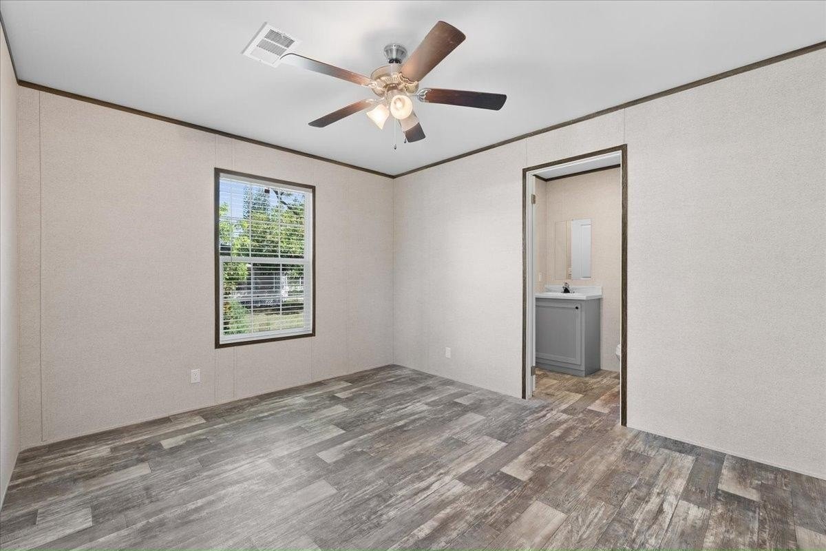 33 Tangerine Ave #33 - Photo 6 of 10