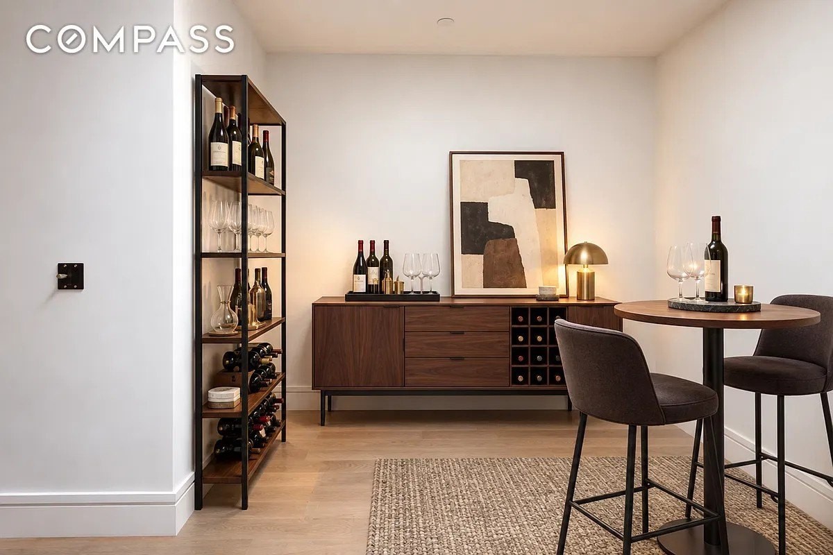 410 W 47th St #5A - Photo 5 of 15