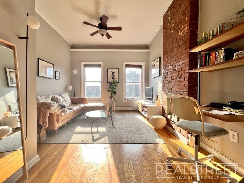 479 Hicks St #4R - Photo 2 of 11