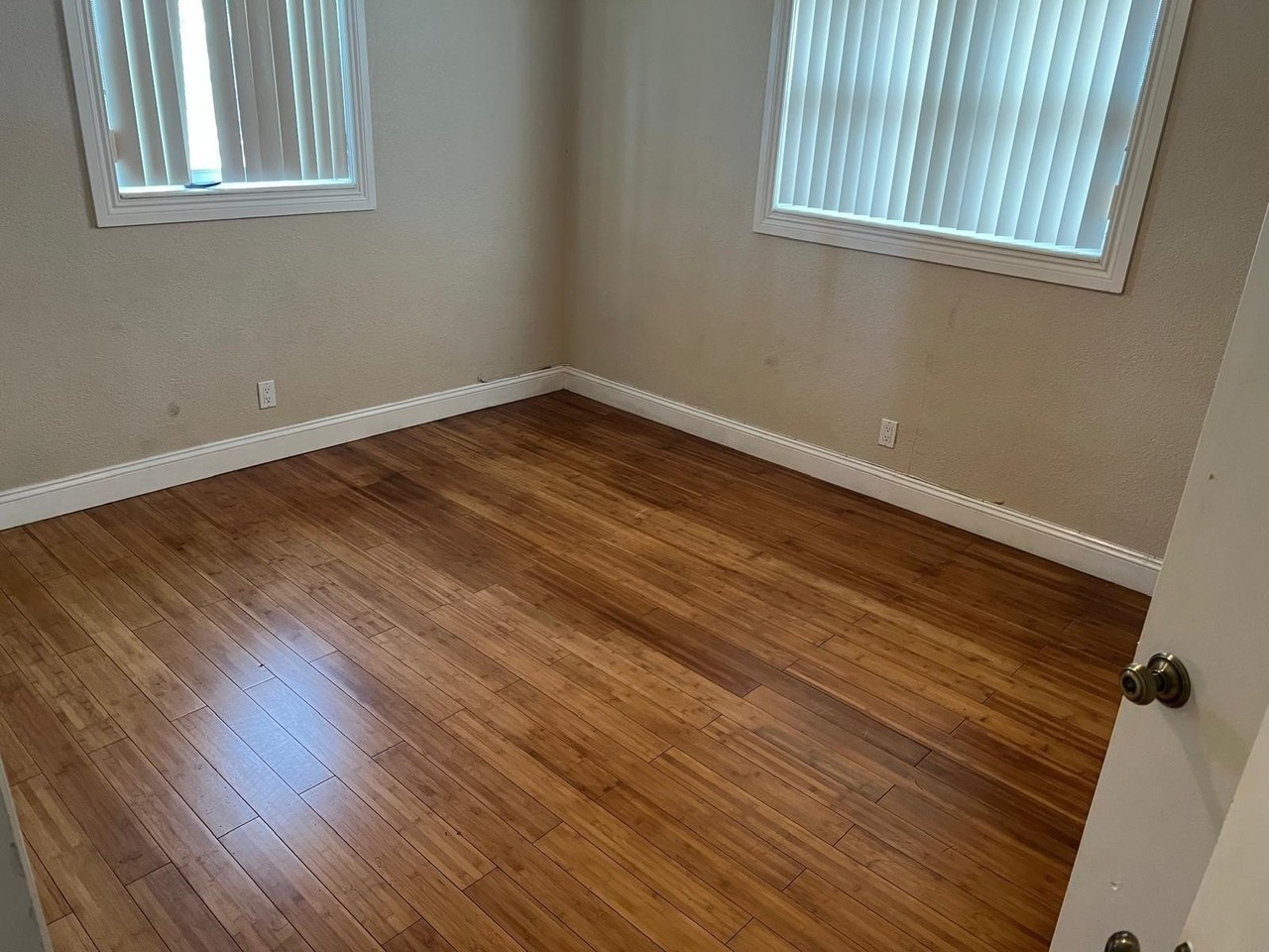 4710 Ne 18th Ave - Photo 5 of 25