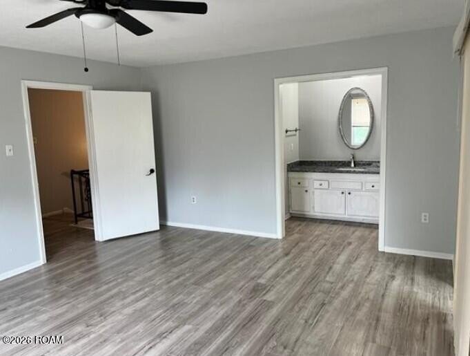 11040 Roger Dr - Photo 4 of 16