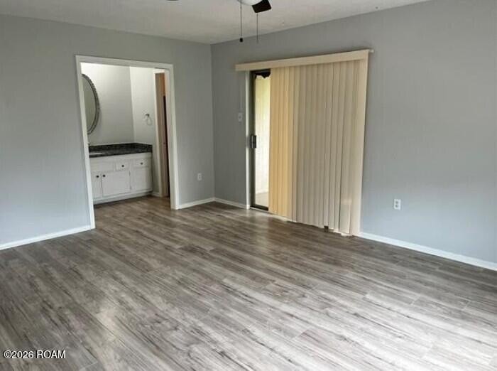 11040 Roger Dr - Photo 5 of 16
