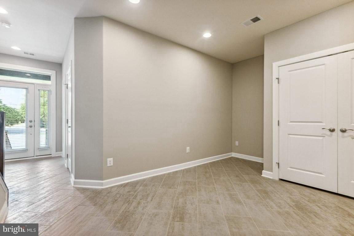 9314 Sweetbay Magnolia Ct - Photo 4 of 36