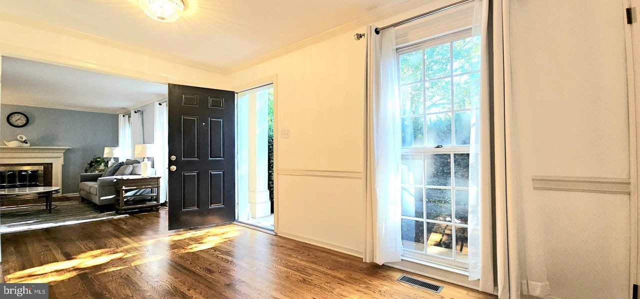 1009 Riva Ridge Dr - Photo 3 of 50