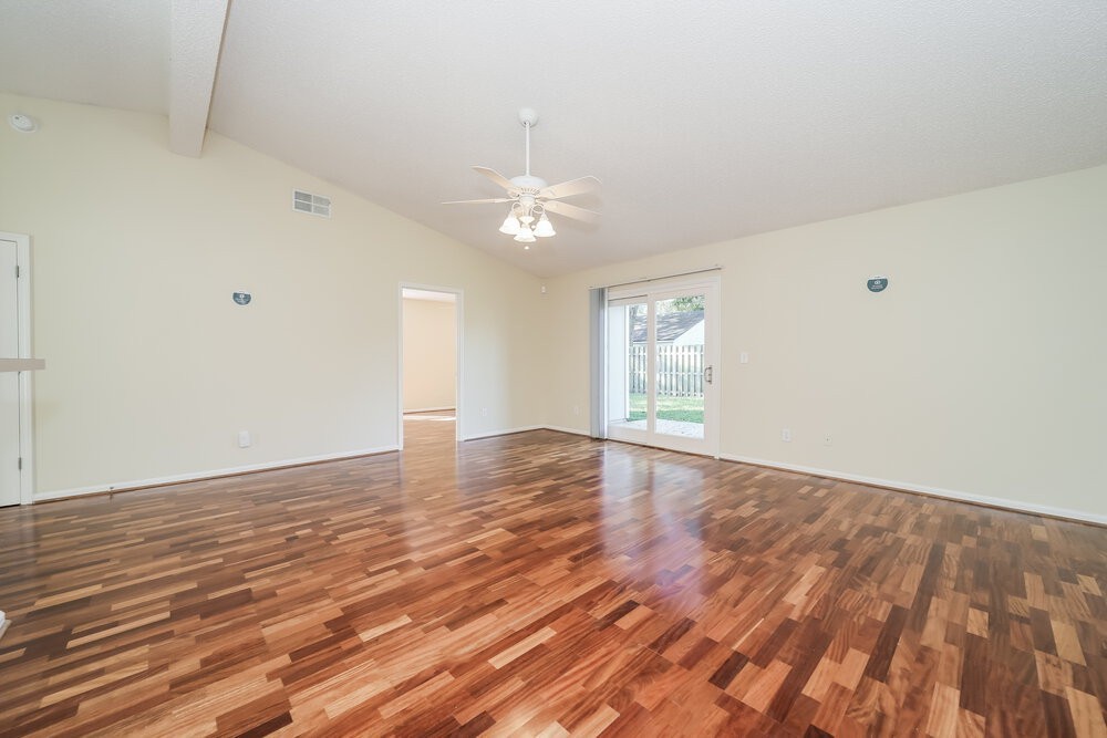 3327 Ayrshire St - Photo 3 of 16