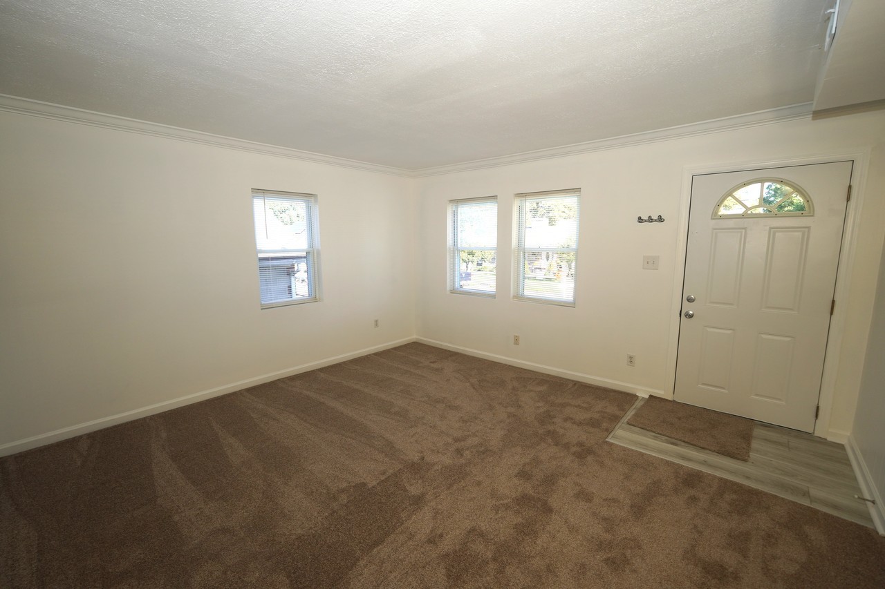 7808 Highpoint Road #1 - Photo 5 of 33
