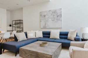 featured image of 323 E 51st St