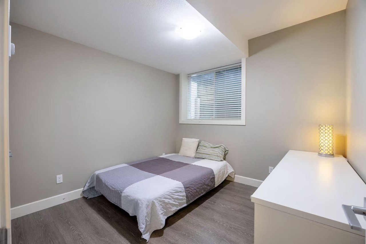 1000 Strawline Hill Street - Photo 7 of 10
