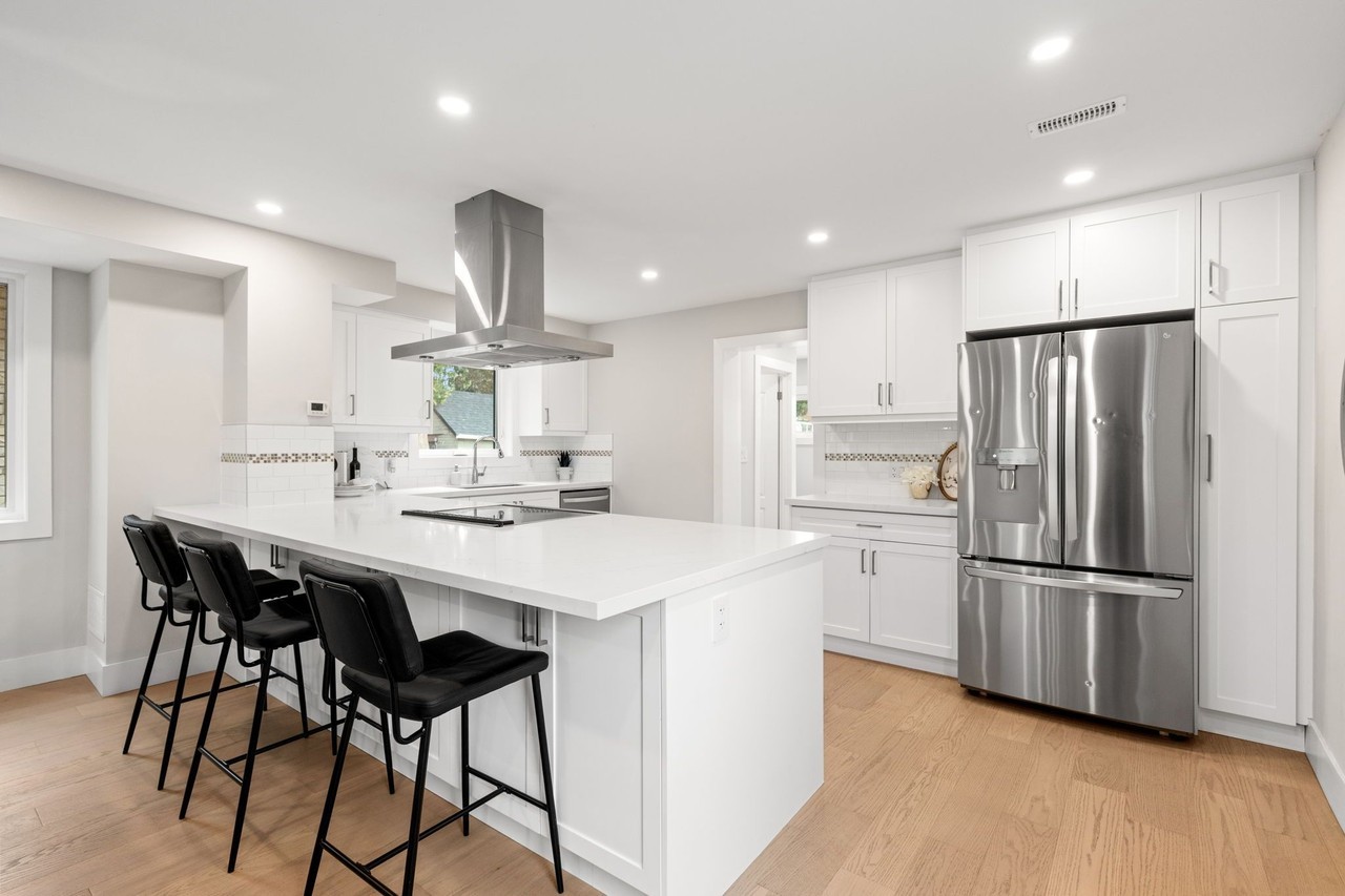 3517 Saint Clair Avenue East #Main - Photo 7 of 15