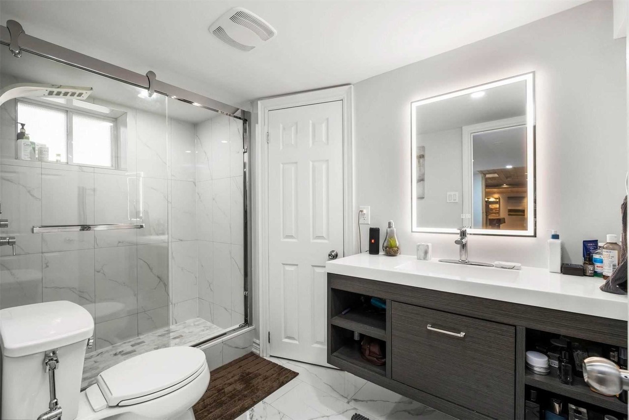 68 Kitchener Road - Photo 5 of 9