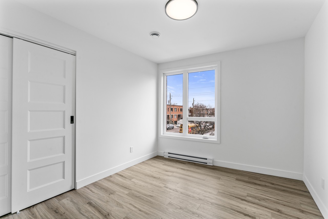 9411 Avenue Merritt #8 - Photo 3 of 11