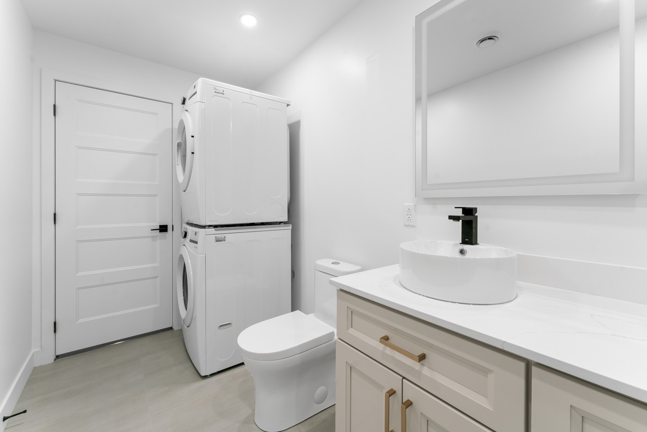 9411 Avenue Merritt #2 - Photo 3 of 11
