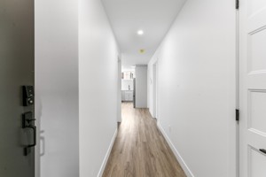 featured image of 9411 Avenue Merritt #2