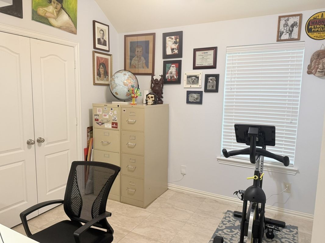 23910 Fairport Harbor Ln - Photo 2 of 20