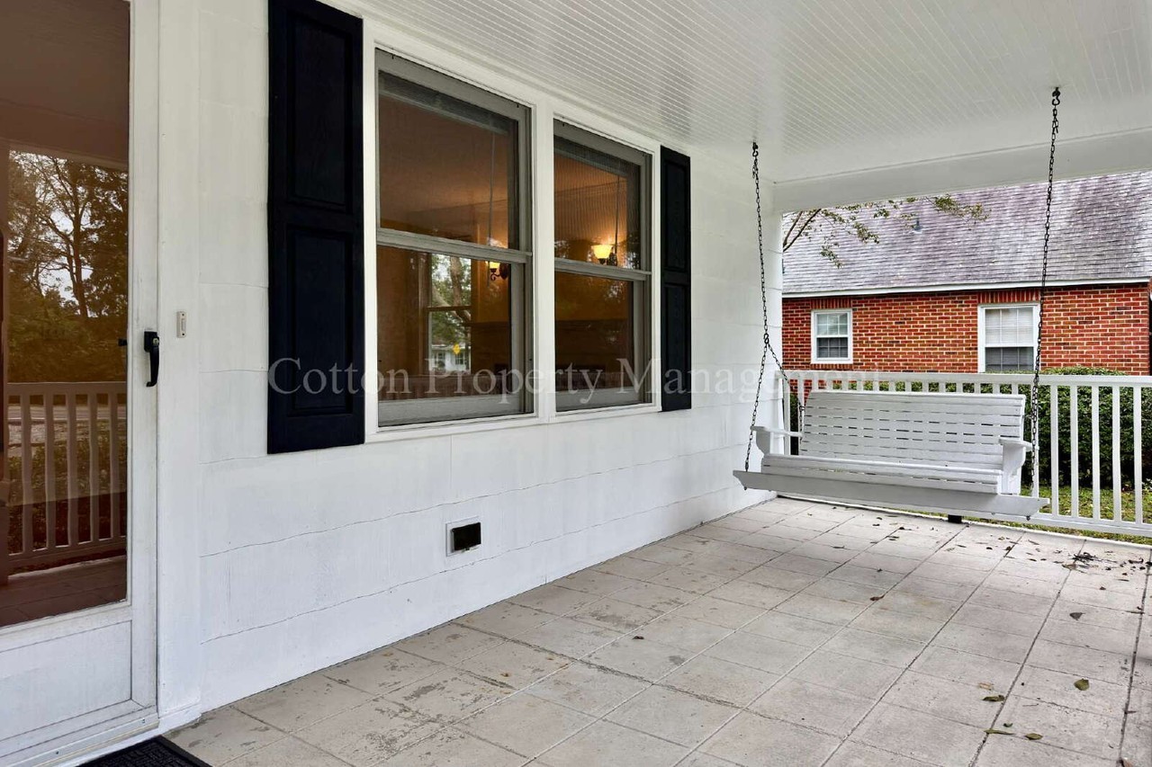 4211 Wrightsville Ave - Photo 4 of 34