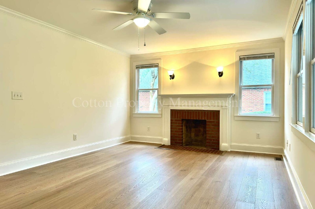 4211 Wrightsville Ave - Photo 6 of 34