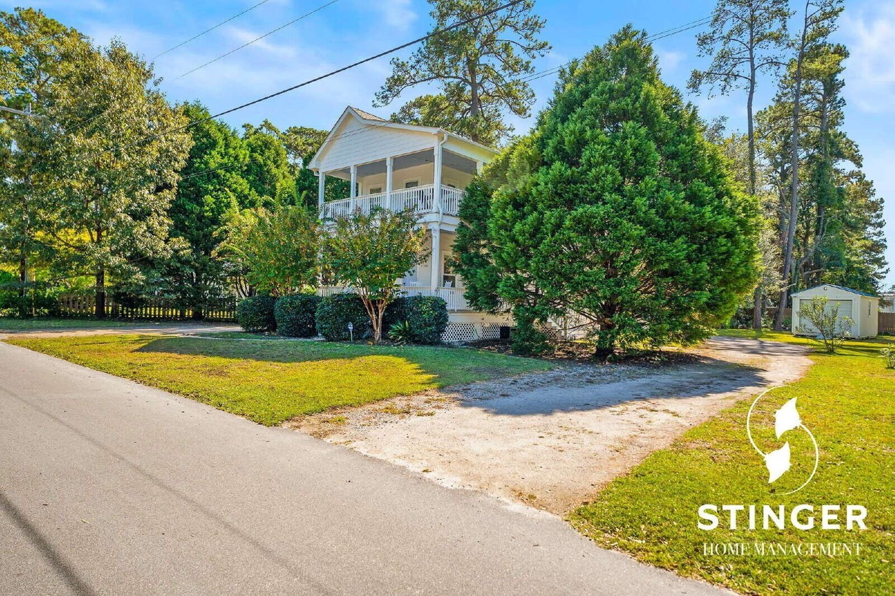 2708 Bull St - Photo 2 of 35