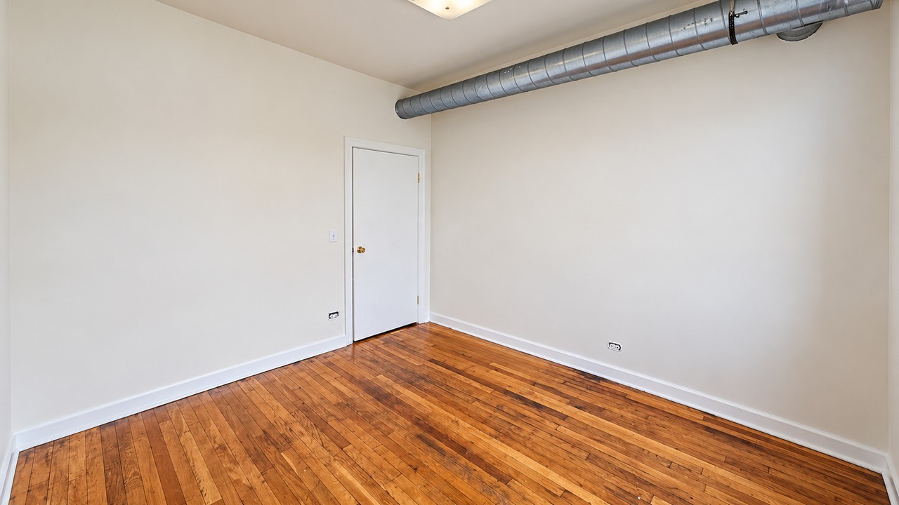 3135 West Augusta Boulevard - Photo 2 of 26