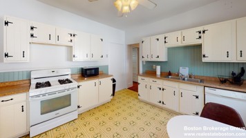 featured image of 30 Roseclair St