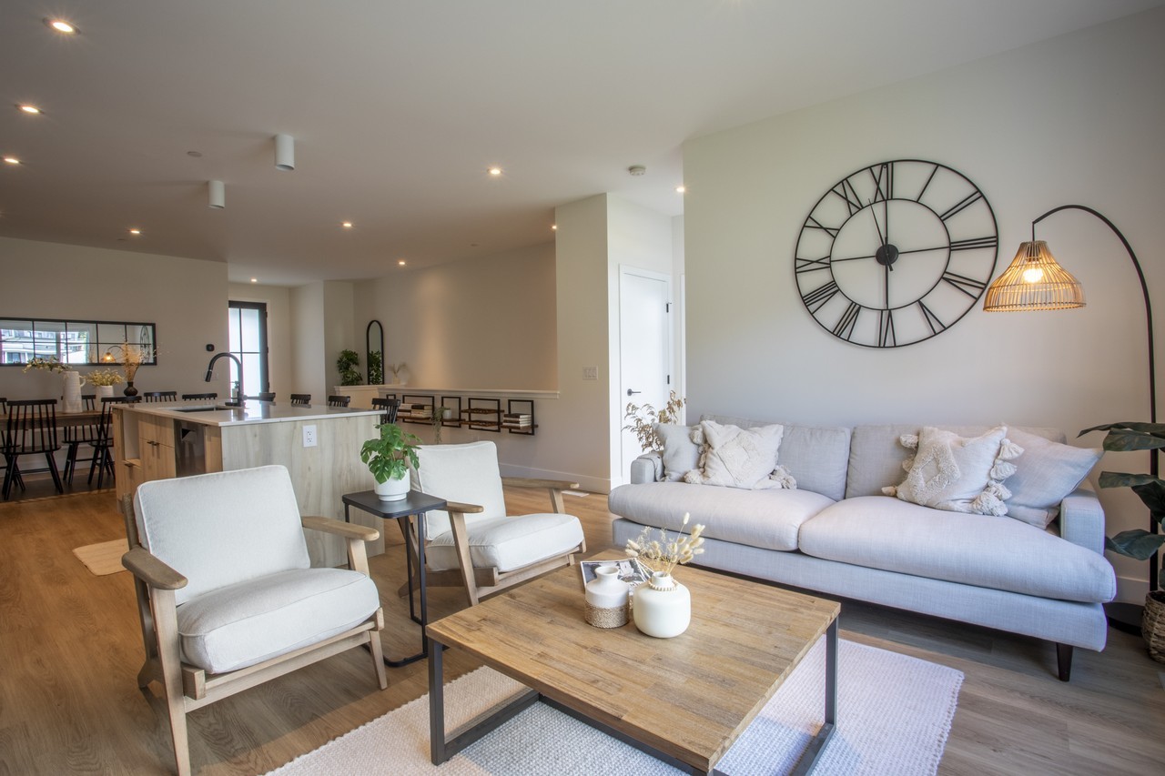 100 Grange Dr #16 - Photo 5 of 11