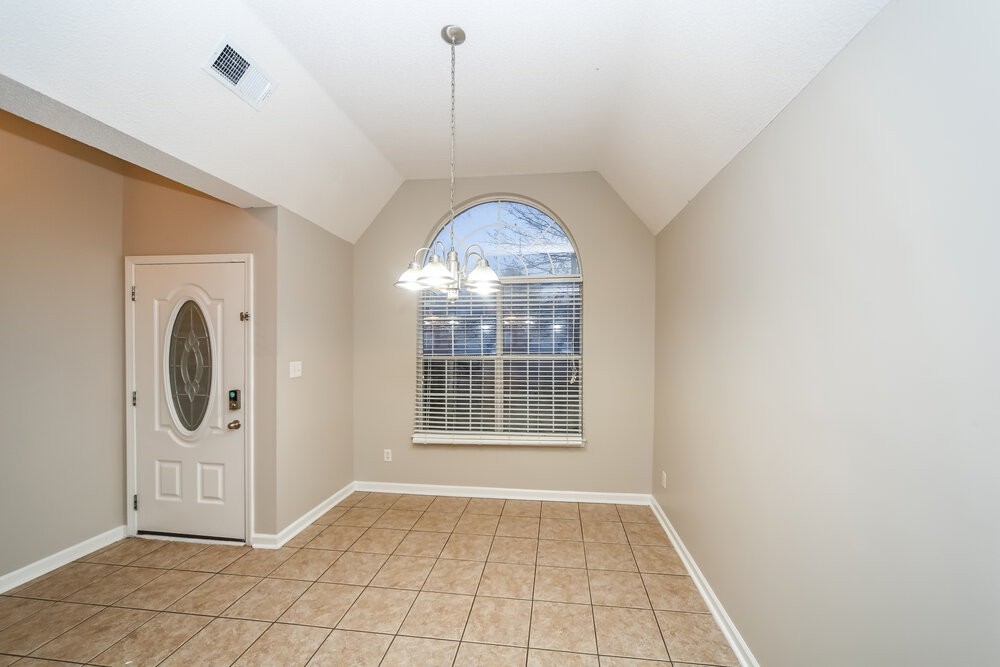 8863 Shellflower Dr - Photo 5 of 15