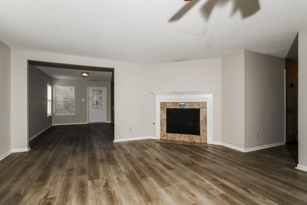 12200 Doncaster Ct - Photo 6 of 16