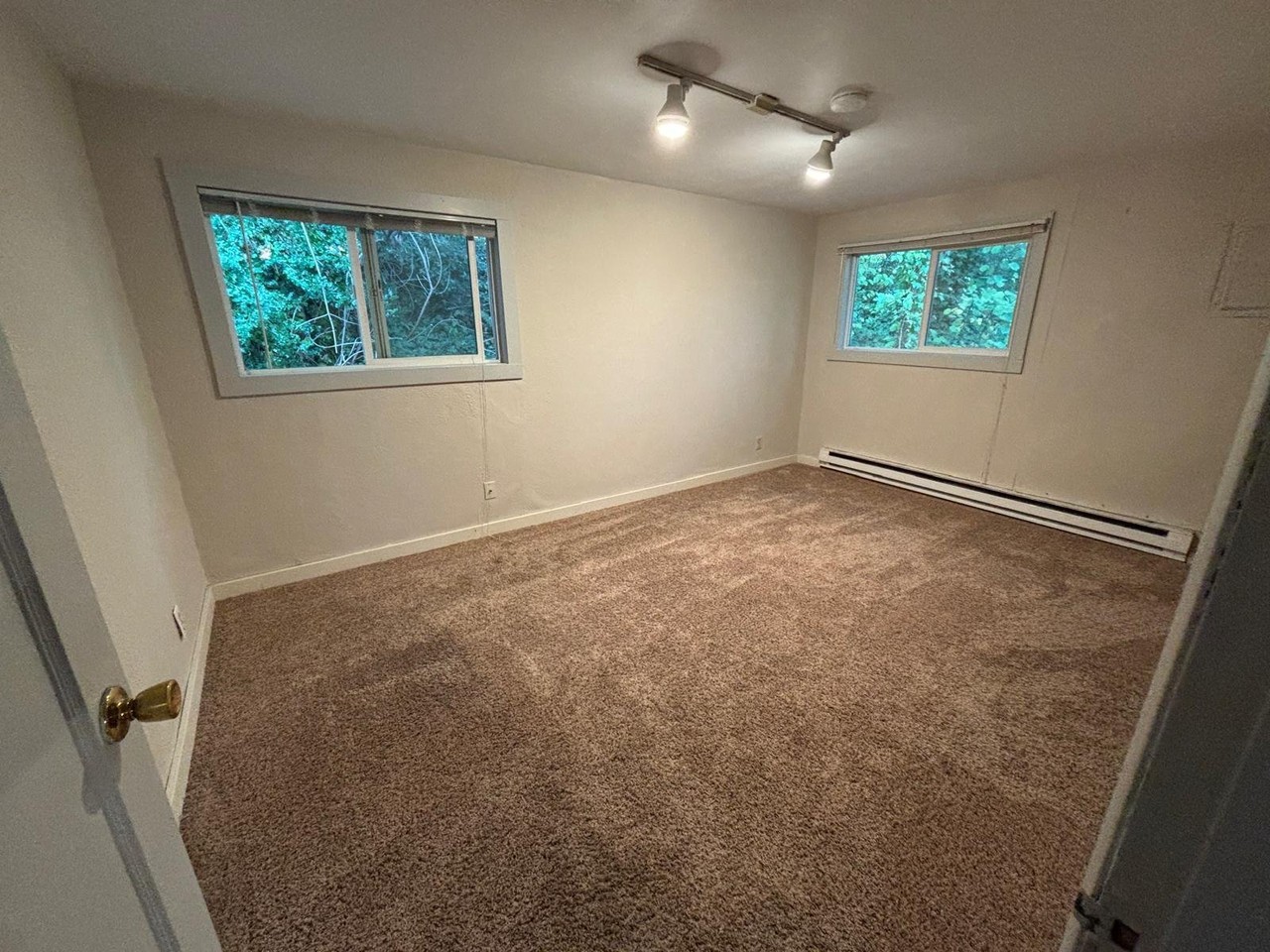 5468 Lake Washington Blvd Se #1-2 - Photo 5 of 10