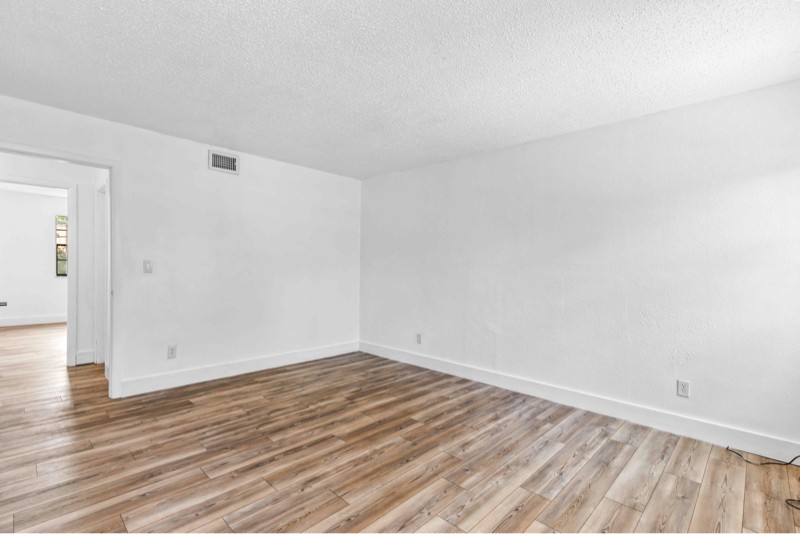 1508 Espanola Ave - Photo 3 of 20