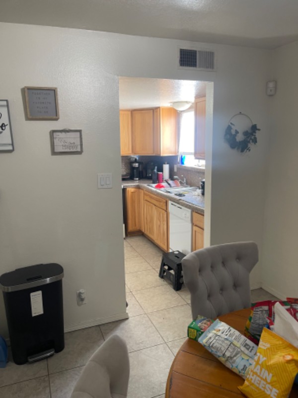 6005 Fortuna Rd Nw #B - Photo 4 of 17