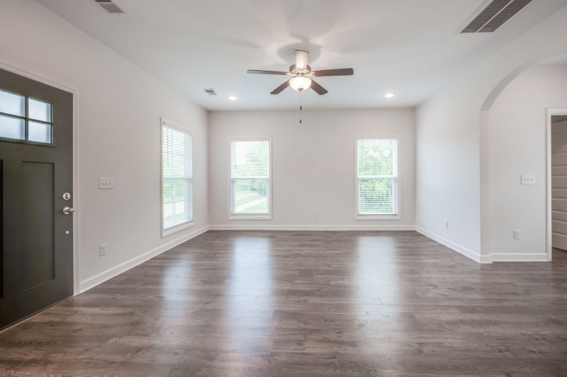 740 Bellevue Rd - Photo 2 of 20