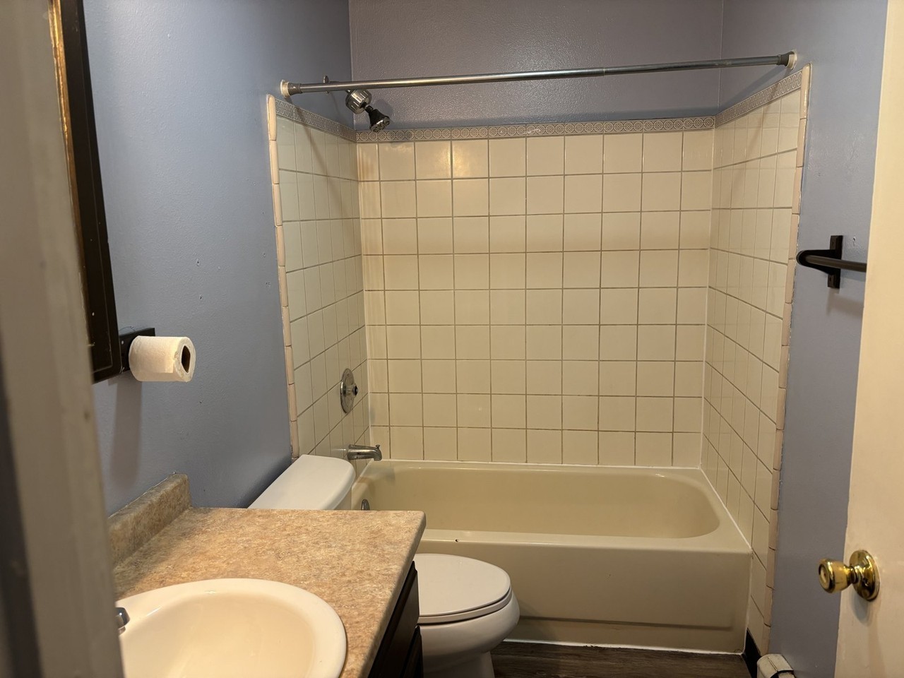 2224 Eastland St #2 - Photo 4 of 13