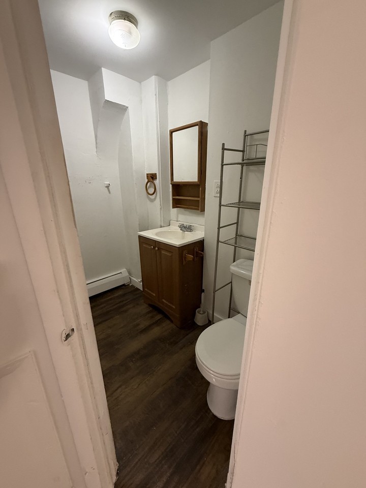 1115 Morton Ave #A - Photo 2 of 9