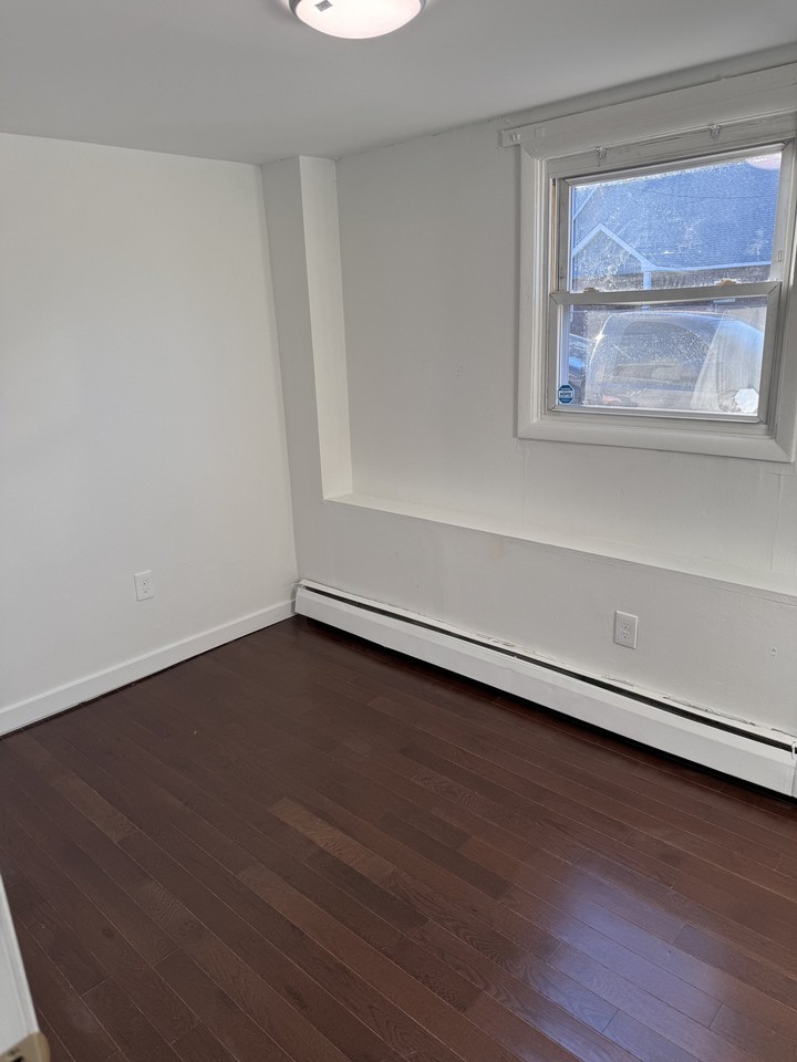 1115 Morton Ave #A - Photo 6 of 9