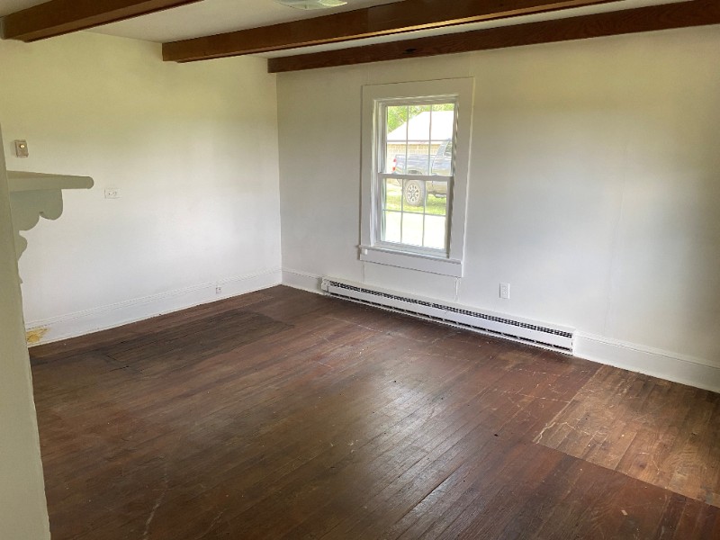 5156 Five Forks Rd - Photo 4 of 9