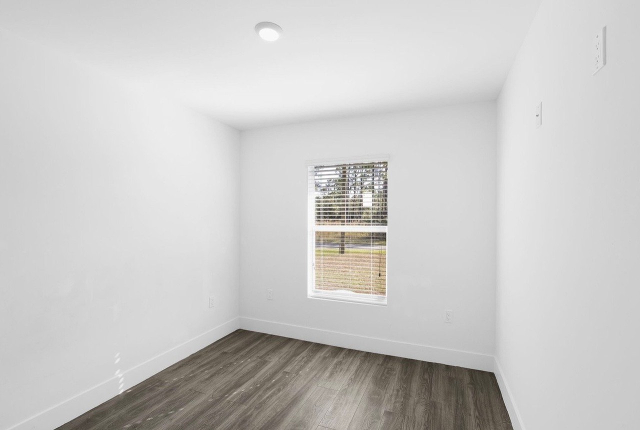452 Wickham Ave S - Photo 6 of 19