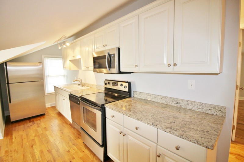 1711 Villa Pl #B - Photo 4 of 21