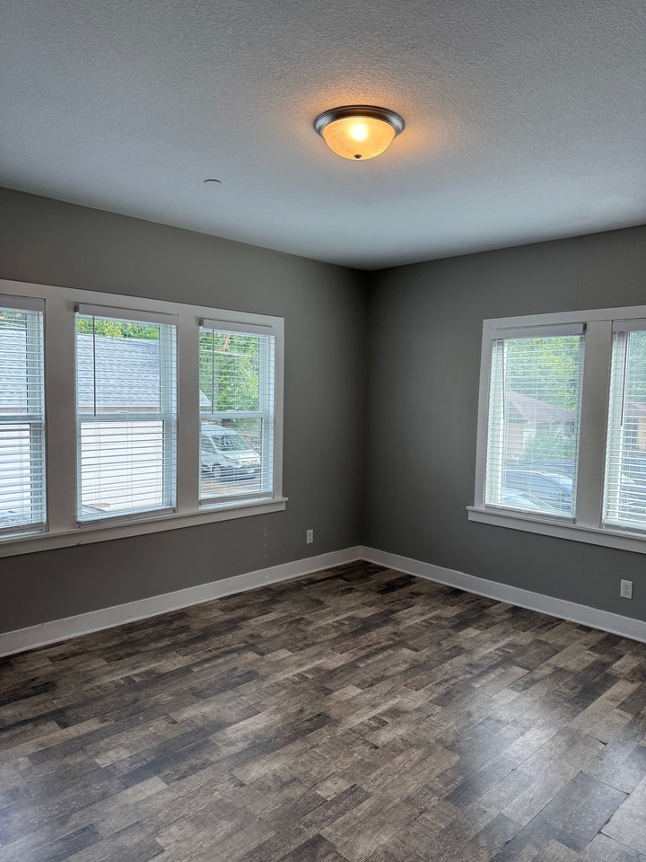 3515 2nd Ave S #204 - Photo 3 of 8