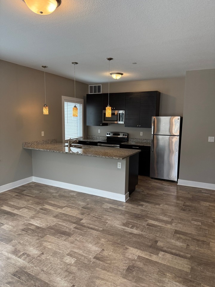 3515 2nd Ave S #204 - Photo 4 of 8