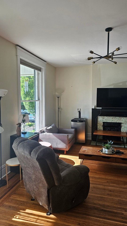 1024A Villa Pl #A - Photo 3 of 7