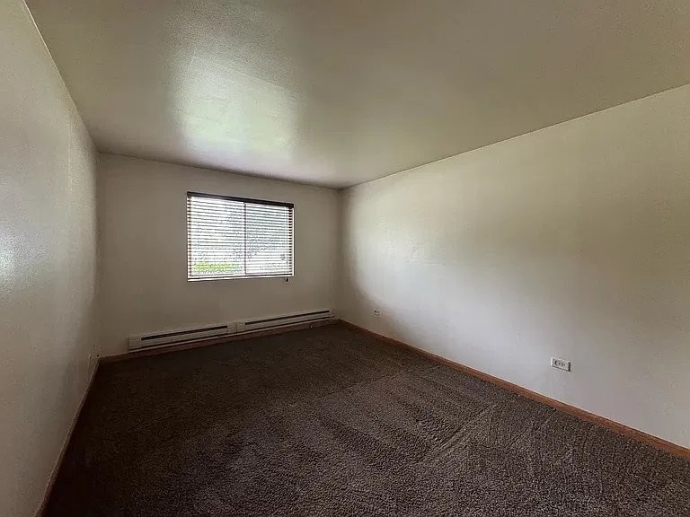 6605 Oak Forest Ave #3 - Photo 7 of 10