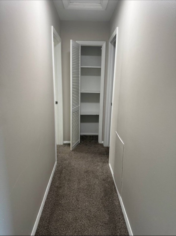 2800 Crystal St #L1 - Photo 2 of 8