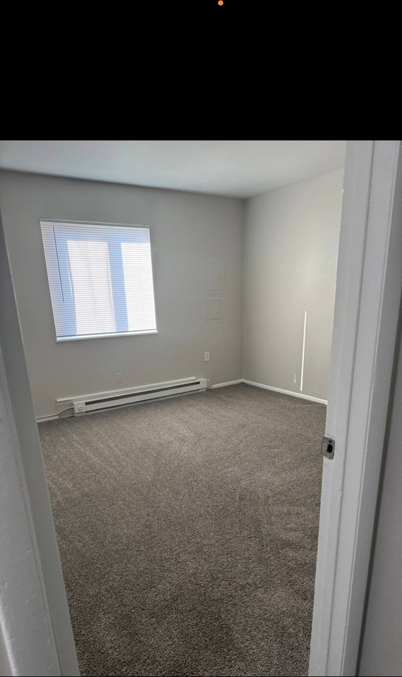 2800 Crystal St #L1 - Photo 4 of 8
