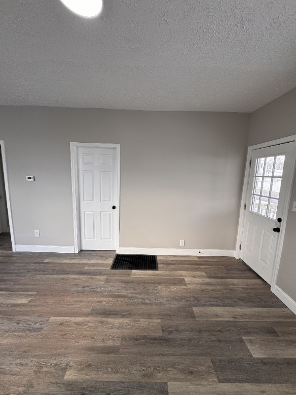 615 W Columbus Ave - Photo 2 of 20