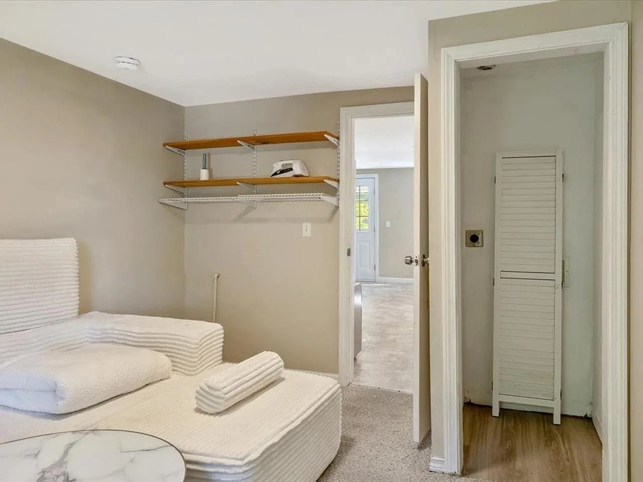 92 West St #B - Photo 5 of 16