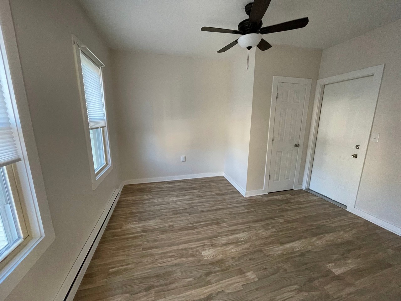 104 E Union St #4 - Photo 3 of 3