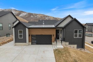 featured image of 6152 N Fox Canyon Rd