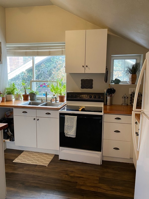 291 N Main St - Photo 7 of 14