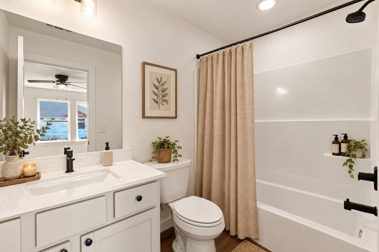820 Timothy St #F - Photo 3 of 19